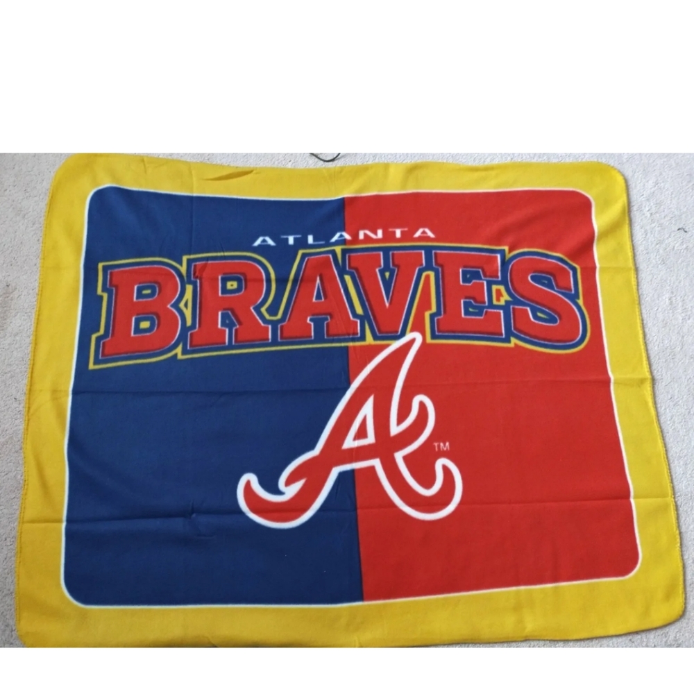 Atlanta Braves Fleece Throw Blanket 55" x 44"